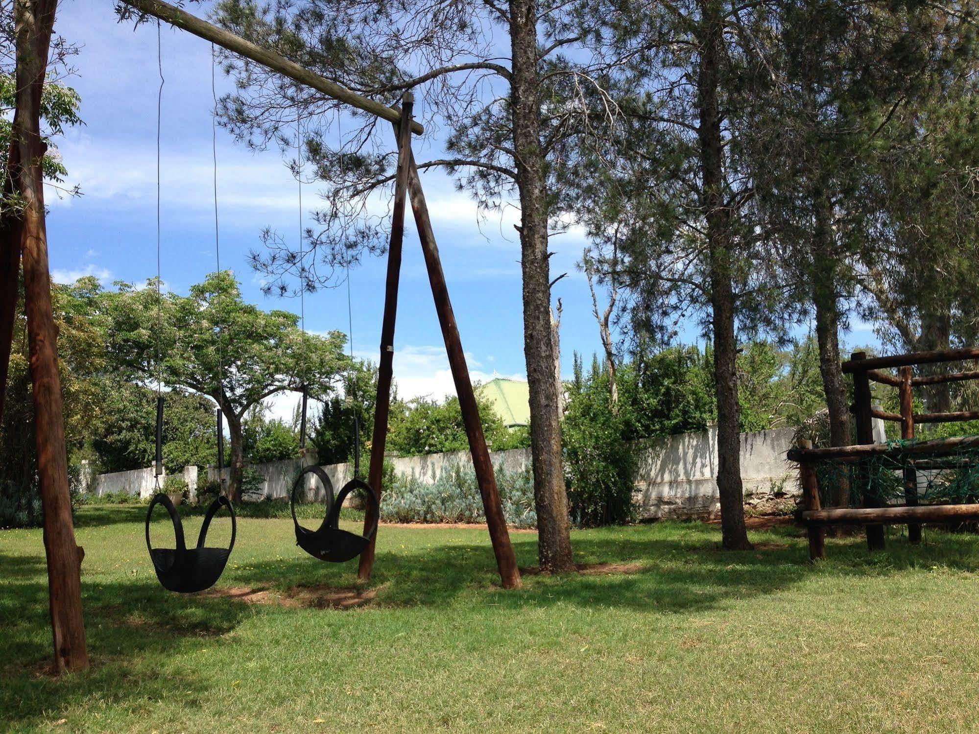 ลิวเวนบอช คันทรี เฮาส์ อมาคาลา เกม รีเสิร์ฟ Guest House Amakhala Game Reserve ภายนอก รูปภาพ
